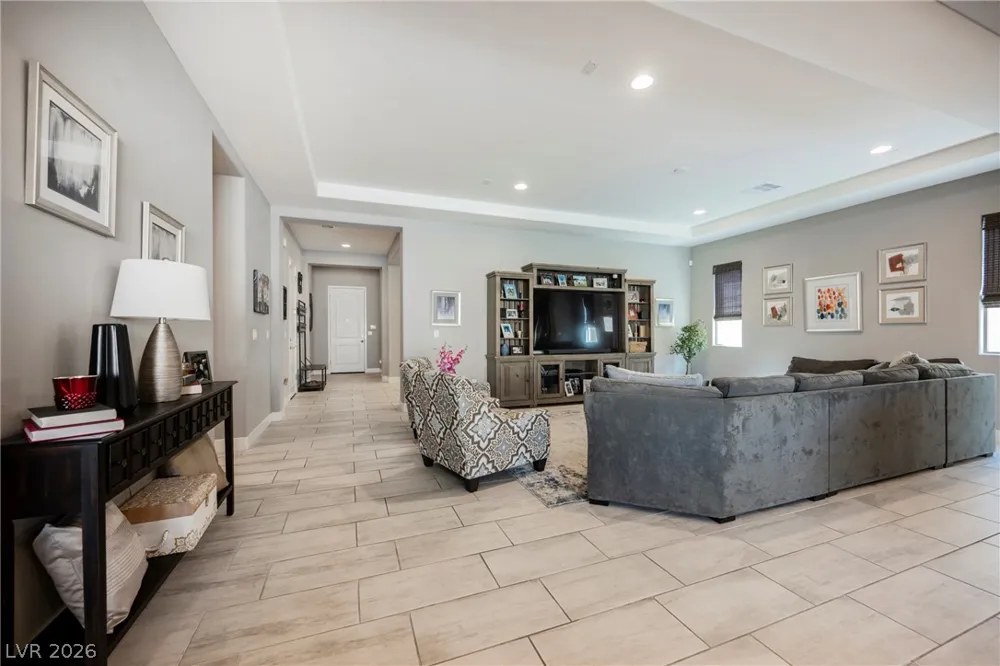 8133 Pinetop Crest Street Las Vegas, NV 89166