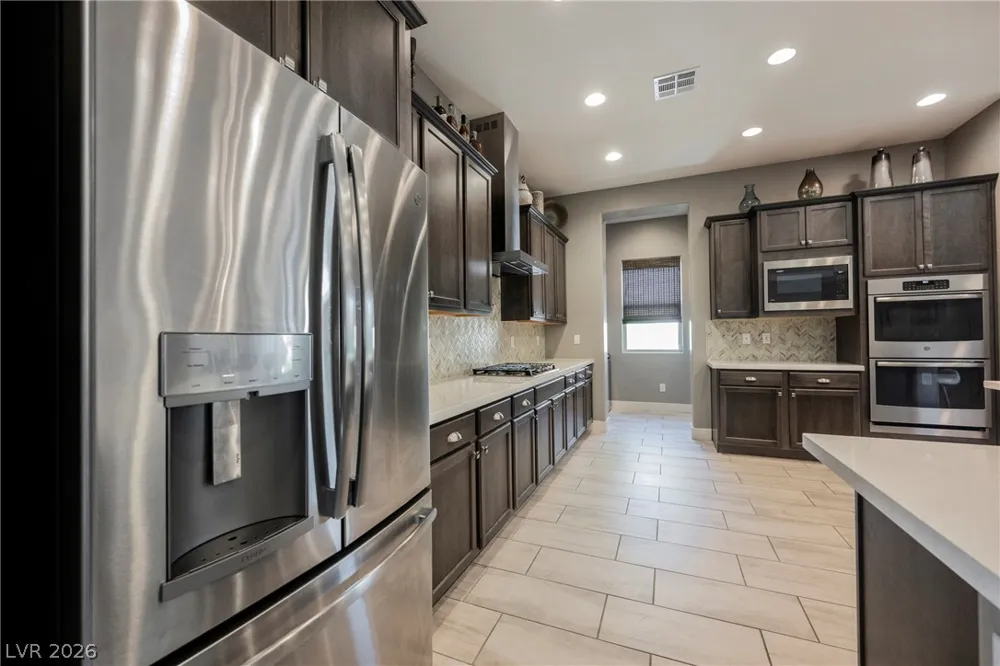8133 Pinetop Crest Street Las Vegas, NV 89166