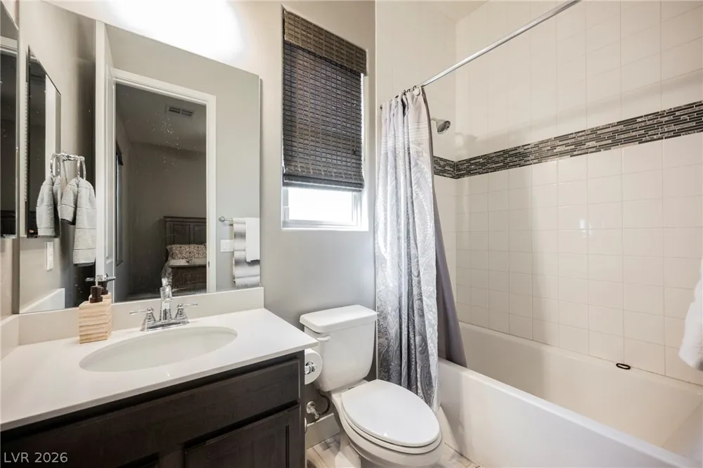 8133 Pinetop Crest Street Las Vegas, NV 89166