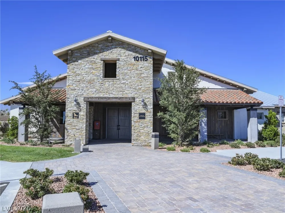 8133 Pinetop Crest Street Las Vegas, NV 89166