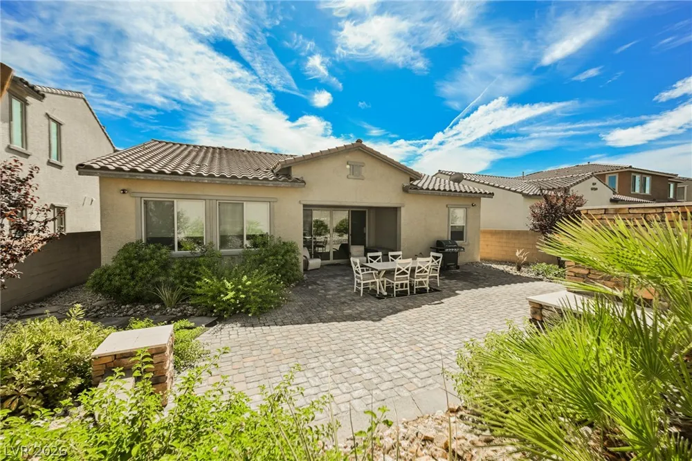 8133 Pinetop Crest Street Las Vegas, NV 89166