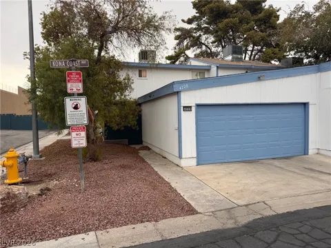 4228 Kona Coast Way