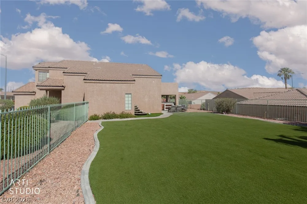 387 Silver Road Mesquite, NV 89027