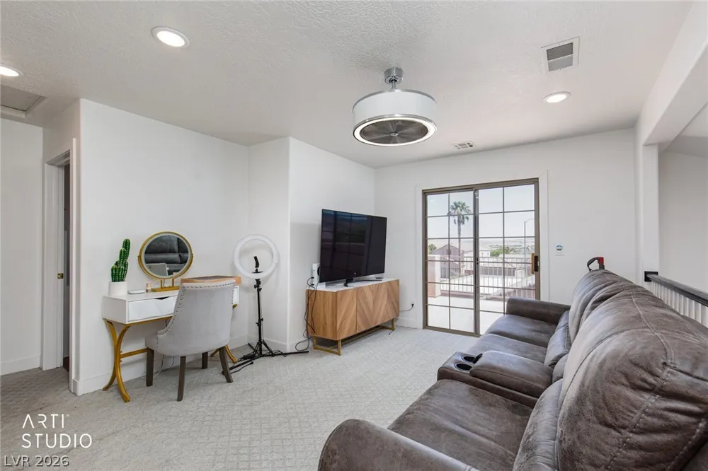 387 Silver Road Mesquite, NV 89027
