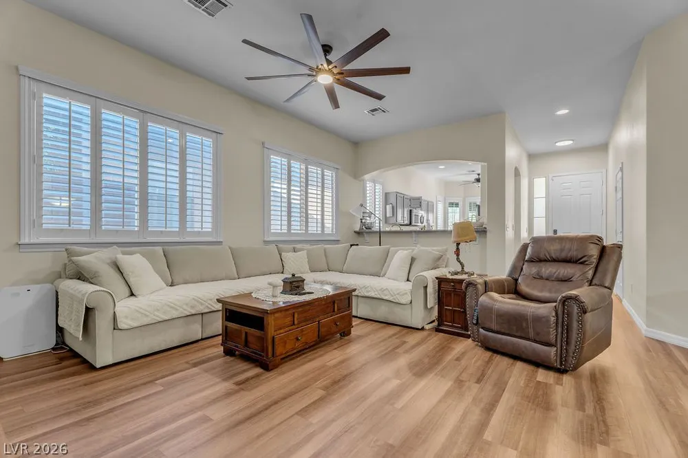 369 Cascade Mist Avenue Las Vegas, NV 89123