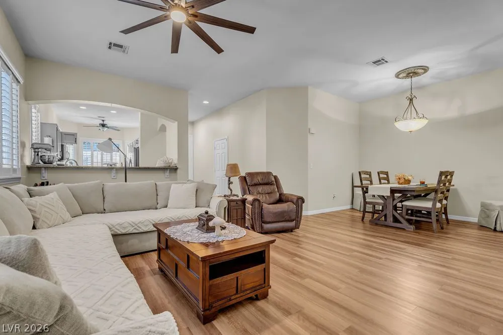 369 Cascade Mist Avenue Las Vegas, NV 89123