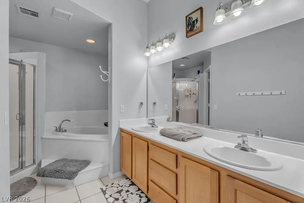 369 Cascade Mist Avenue Las Vegas, NV 89123