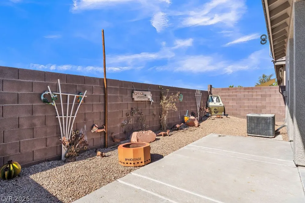 369 Cascade Mist Avenue Las Vegas, NV 89123
