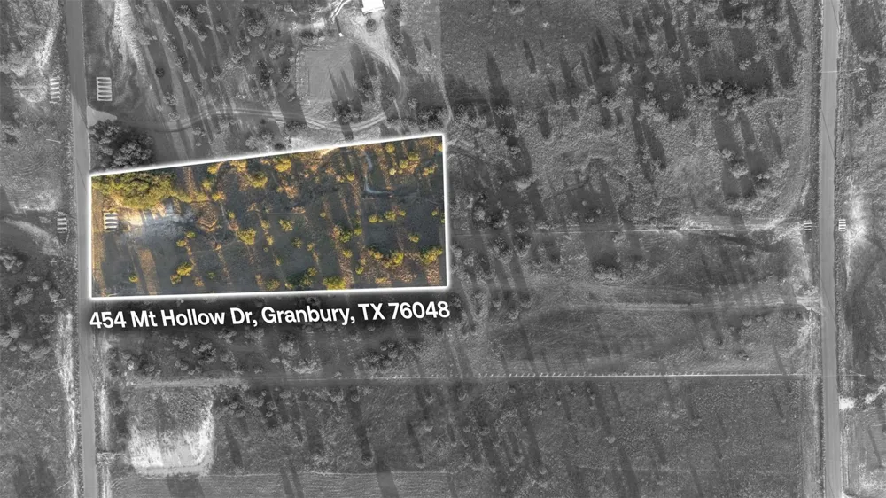 454 Mt Hollow Drive Granbury, TX 76048