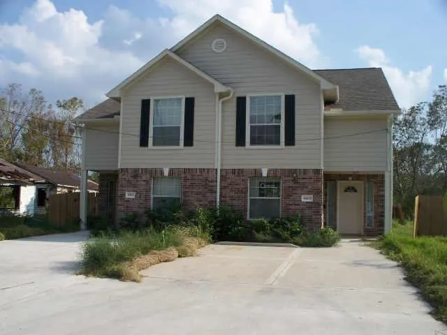 4346 Maggie Street Houston, TX 77051