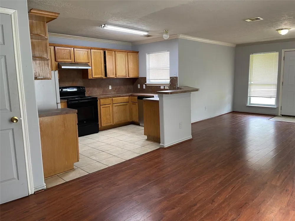 4346 Maggie Street Houston, TX 77051