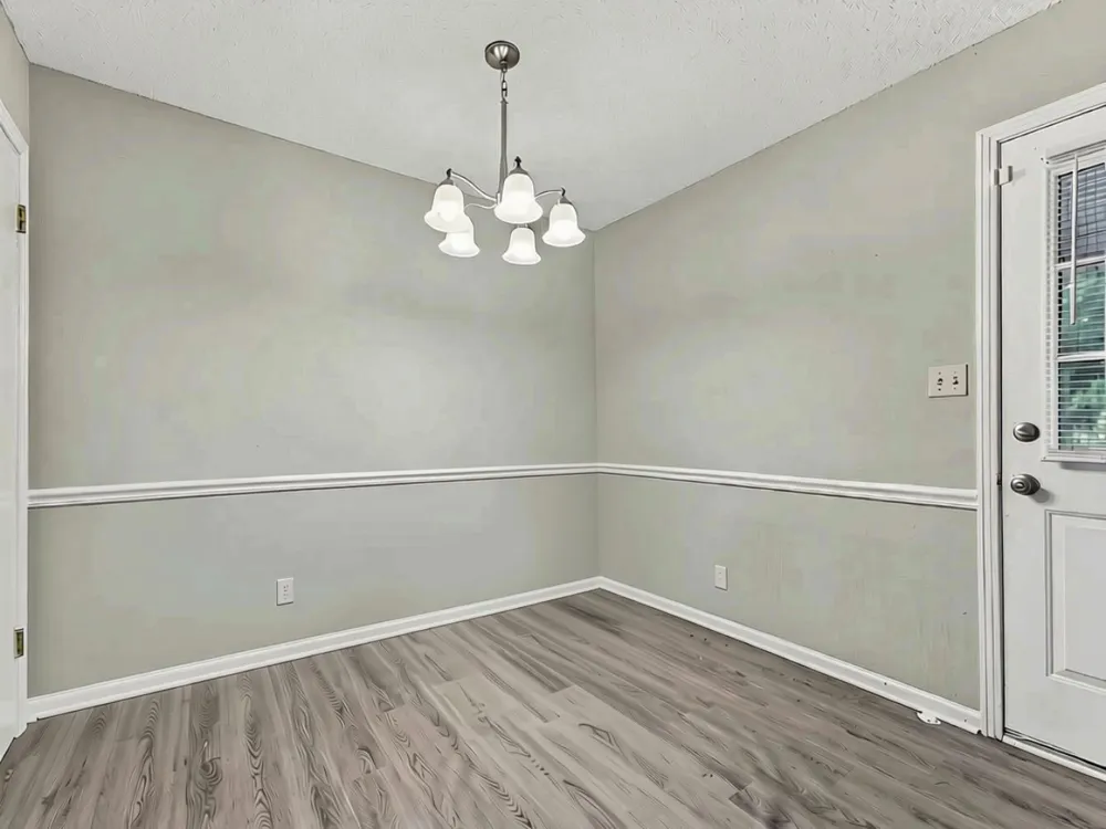 114 Cunningham Pl #B Clarksville, TN 37042