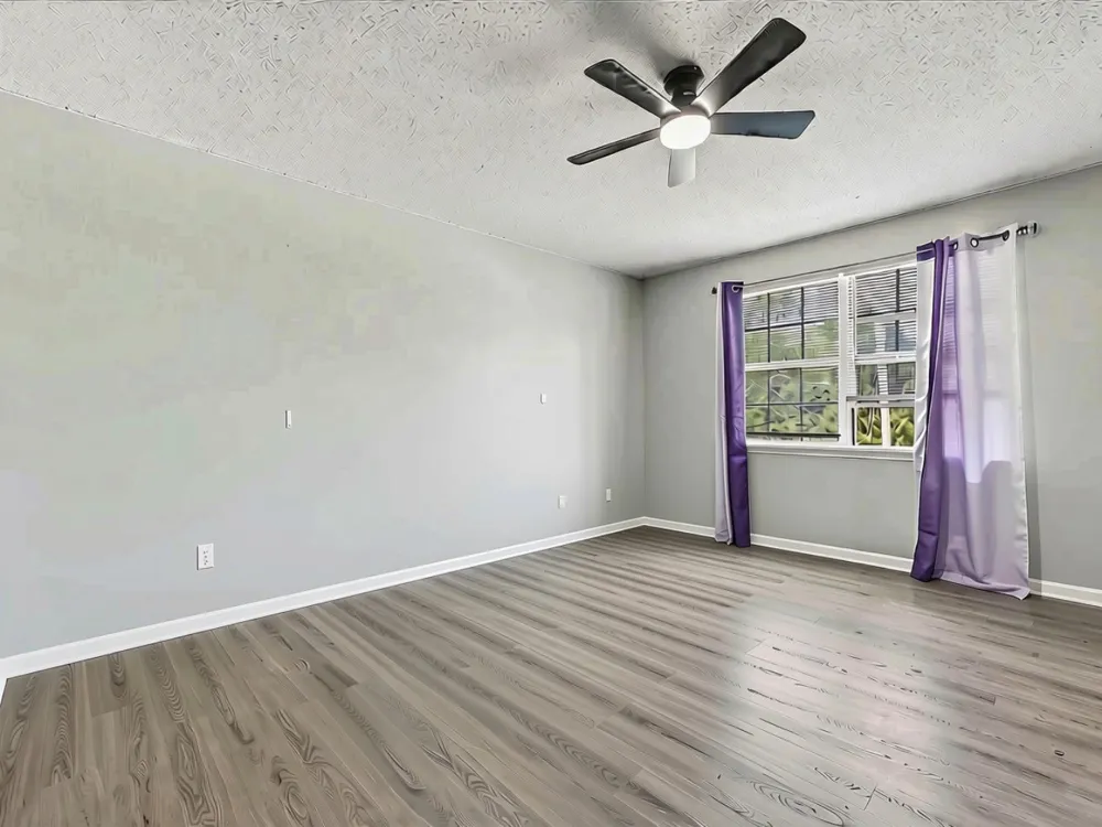 114 Cunningham Pl #B Clarksville, TN 37042