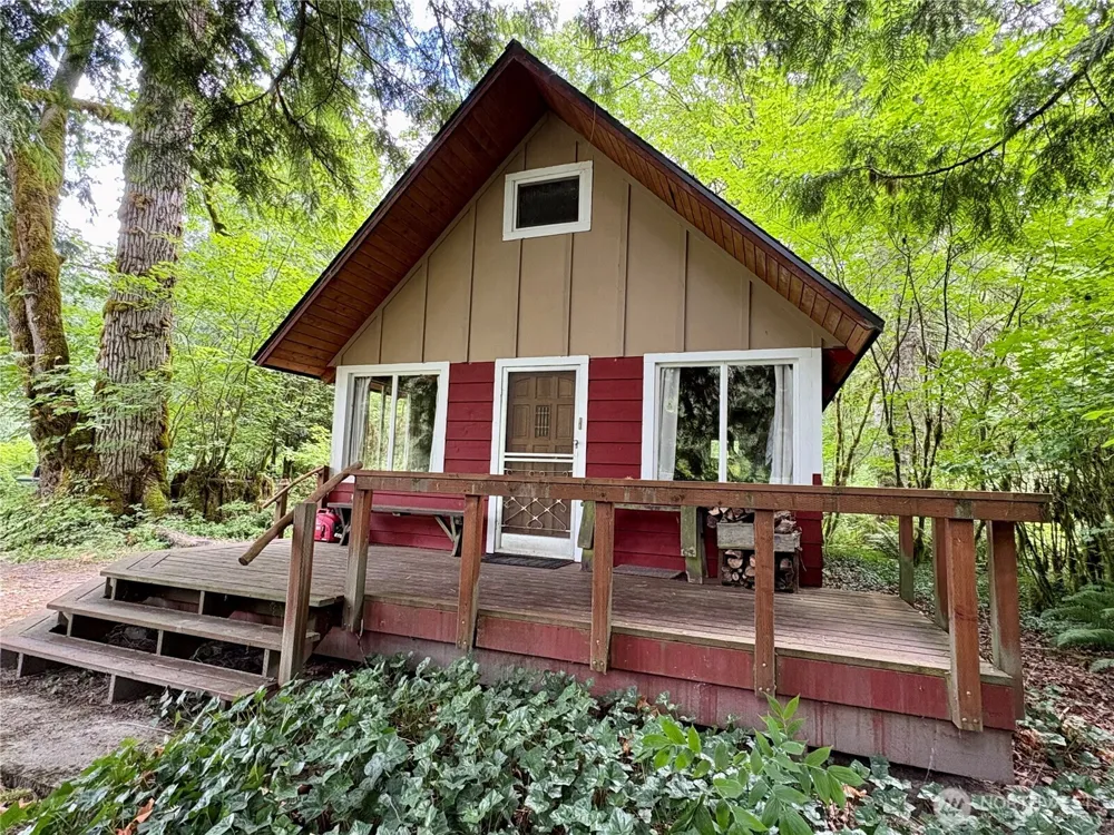 58633 Floral Lane Rockport, WA 98267