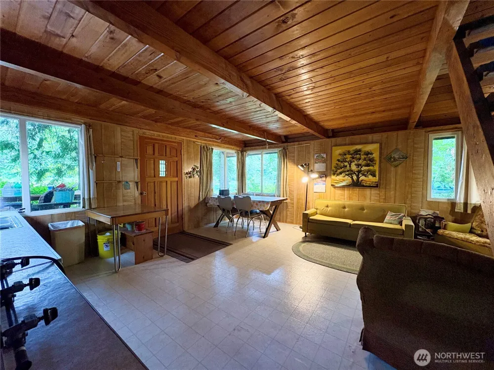 58633 Floral Lane Rockport, WA 98267
