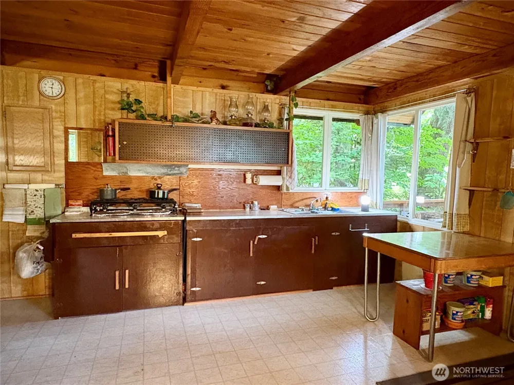 58633 Floral Lane Rockport, WA 98267