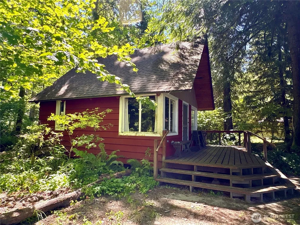 58633 Floral Lane Rockport, WA 98267