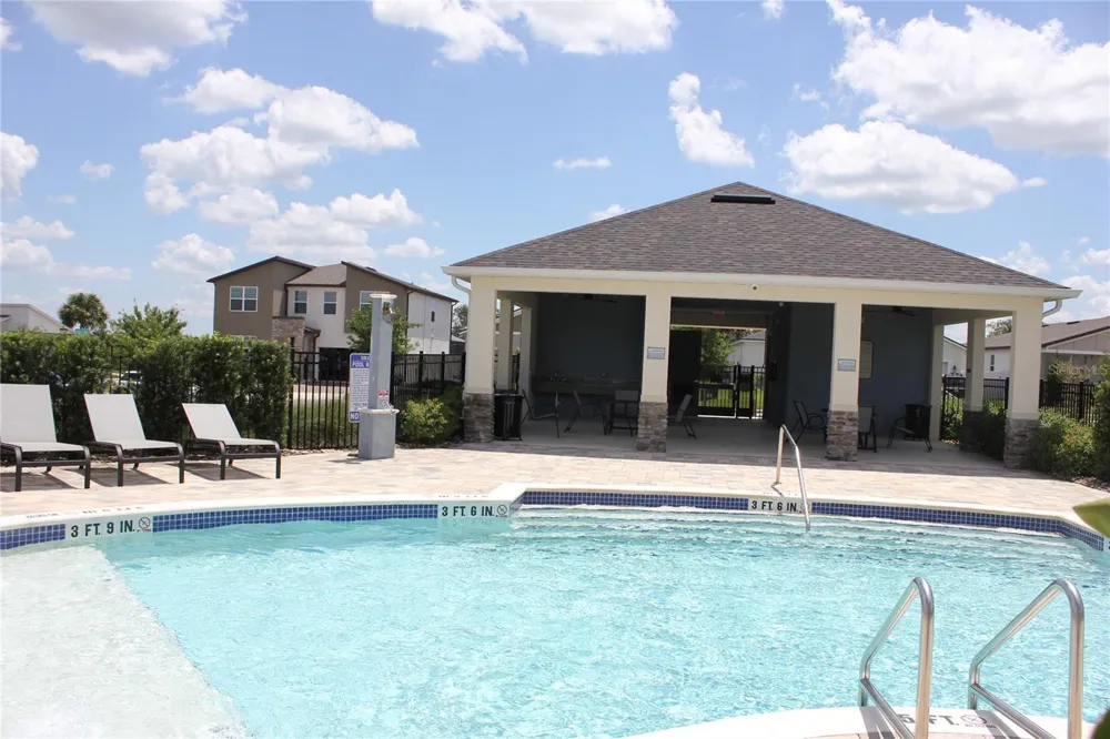 1099 LAKESHORE BREEZE PL PLACE Kissimmee, FL 34747