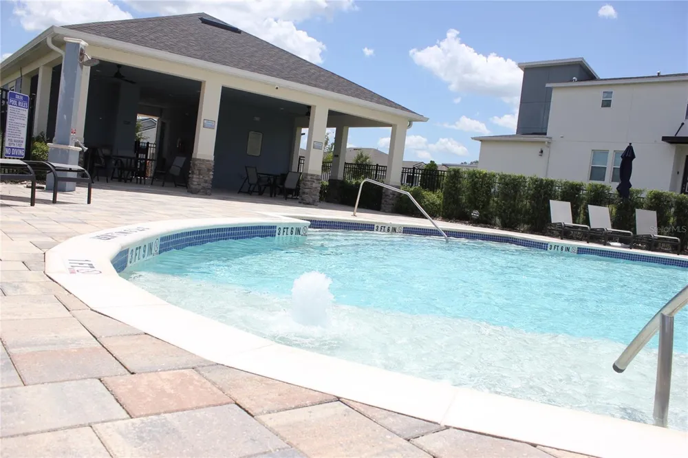 1099 LAKESHORE BREEZE PL PLACE Kissimmee, FL 34747
