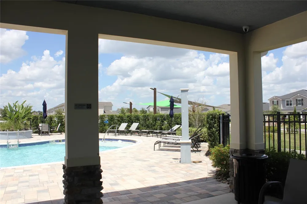 1099 LAKESHORE BREEZE PL PLACE Kissimmee, FL 34747