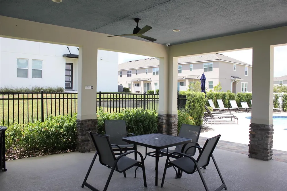 1099 LAKESHORE BREEZE PL PLACE Kissimmee, FL 34747
