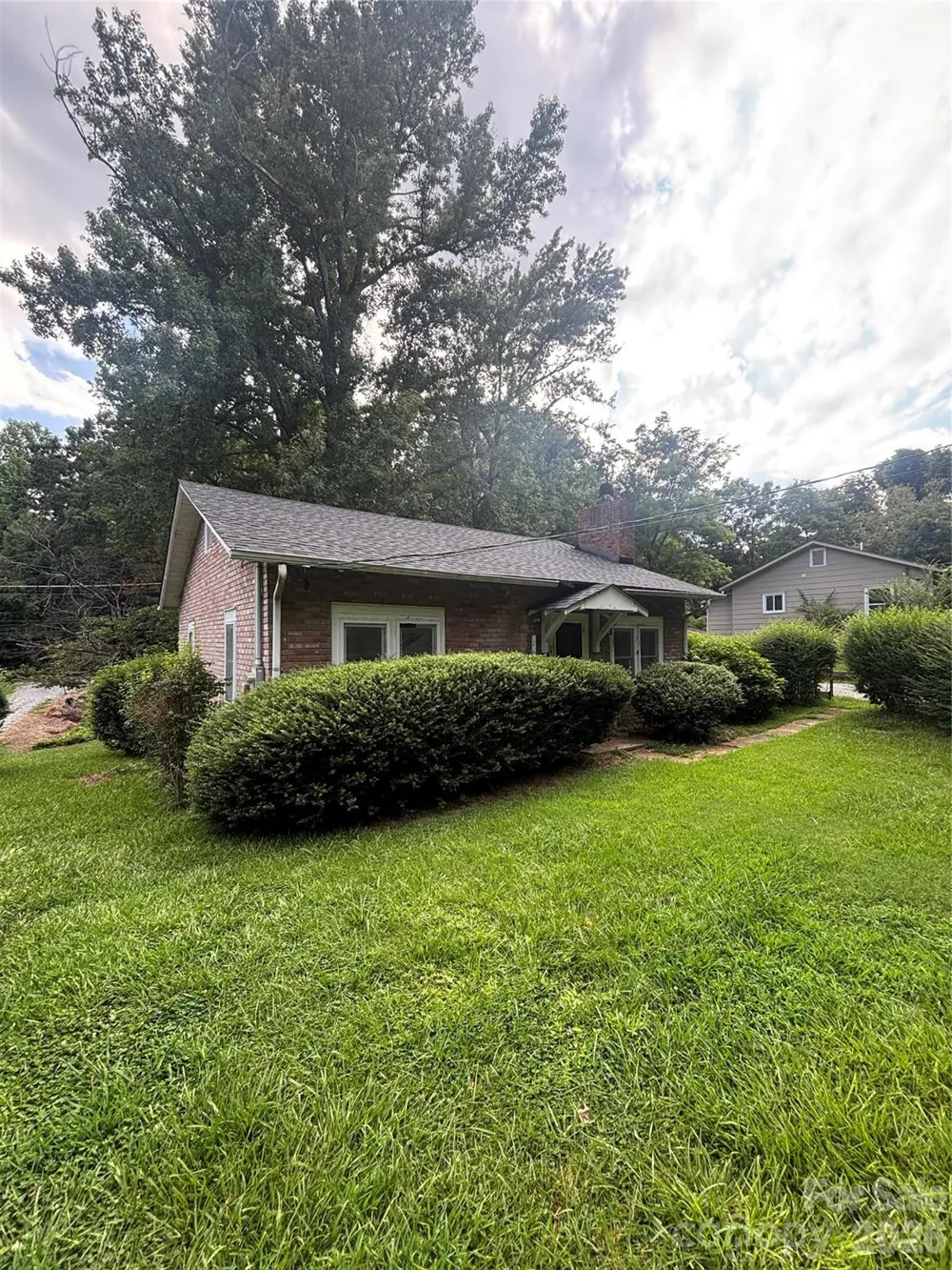 40 Beaver Street Tryon, NC 28782