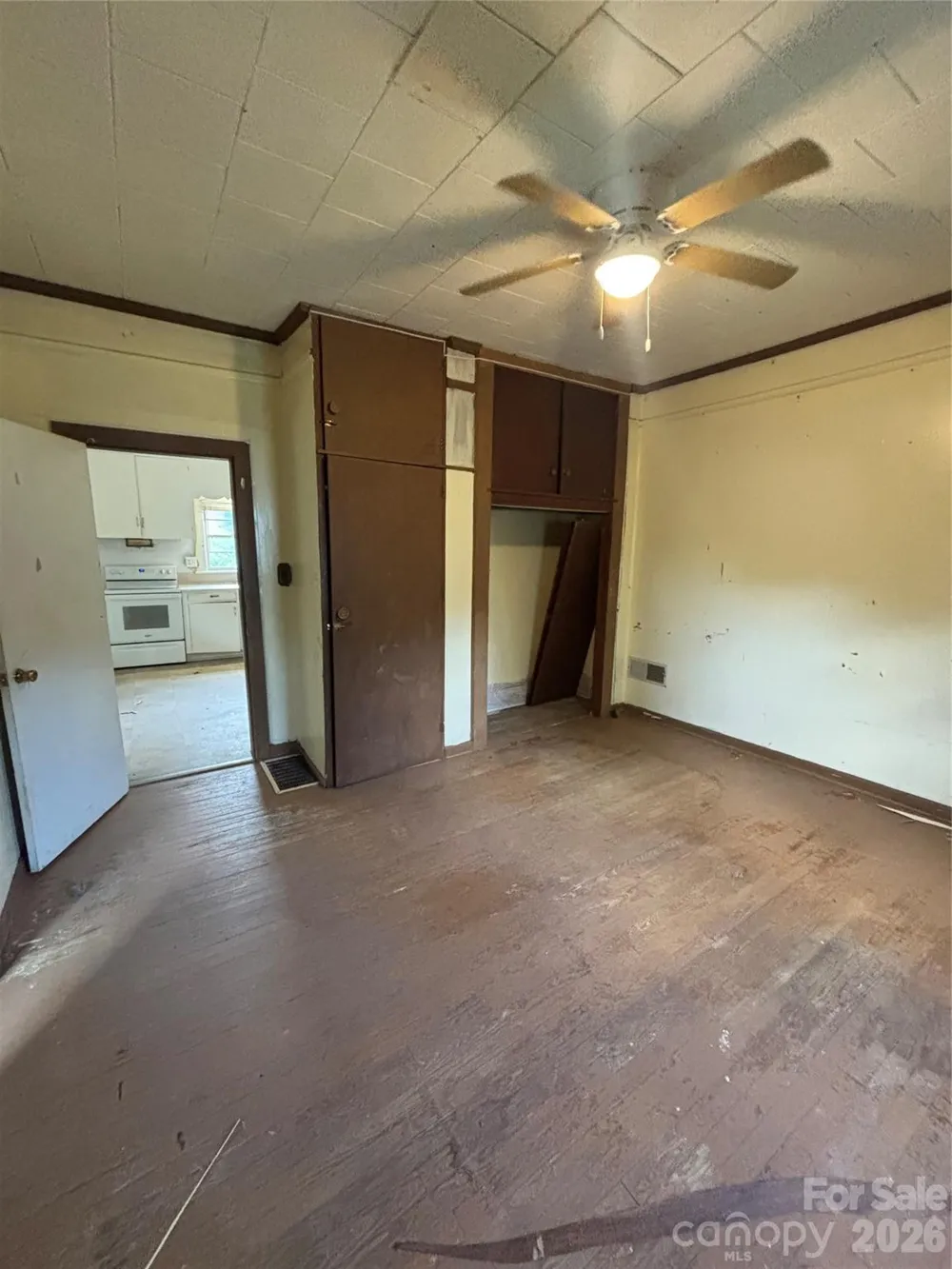 40 Beaver Street Tryon, NC 28782