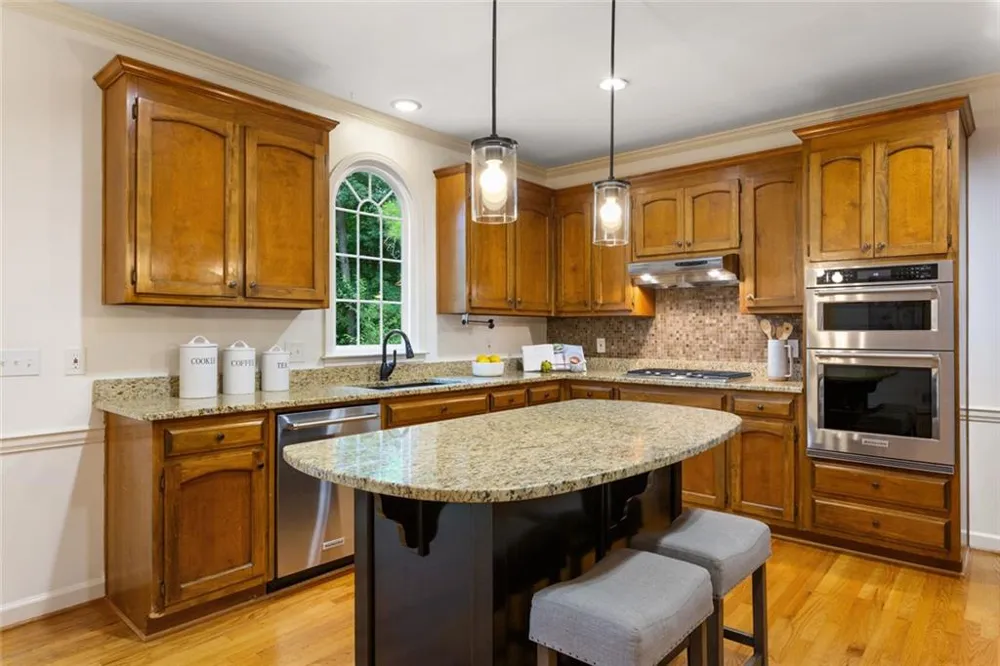 9305 Mackinac Drive Johns Creek, GA 30022