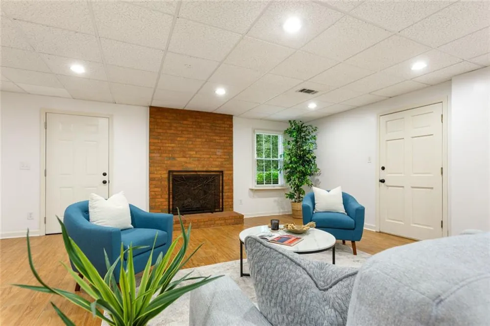 9305 Mackinac Drive Johns Creek, GA 30022