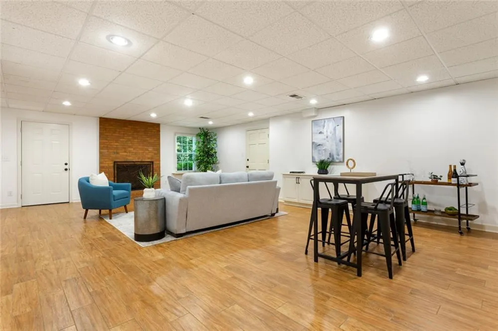 9305 Mackinac Drive Johns Creek, GA 30022