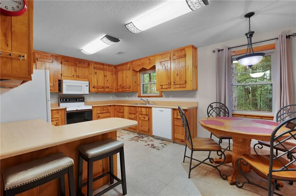 314 Catawba Circle Ellijay, GA 30540