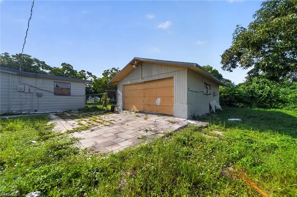 1846 Maple Drive Fort Myers, FL 33907