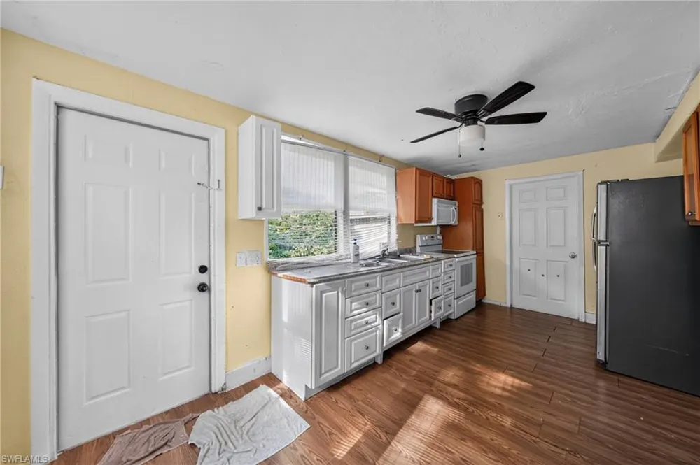 1846 Maple Drive Fort Myers, FL 33907