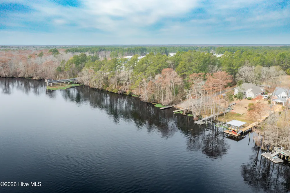 121 E Pointe Road Rocky Point, NC 28457