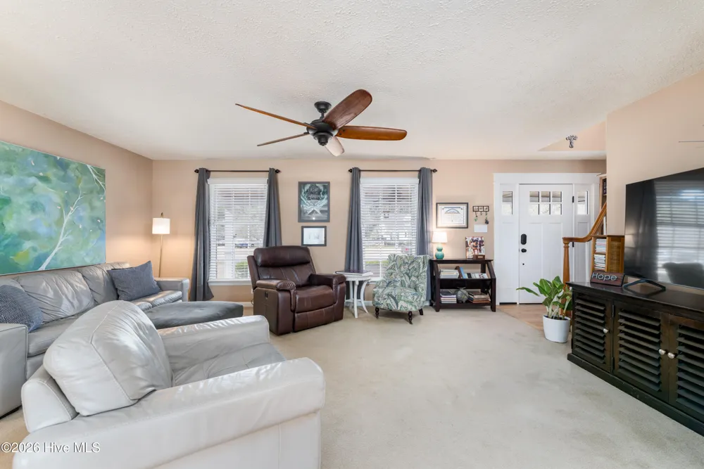 121 E Pointe Road Rocky Point, NC 28457