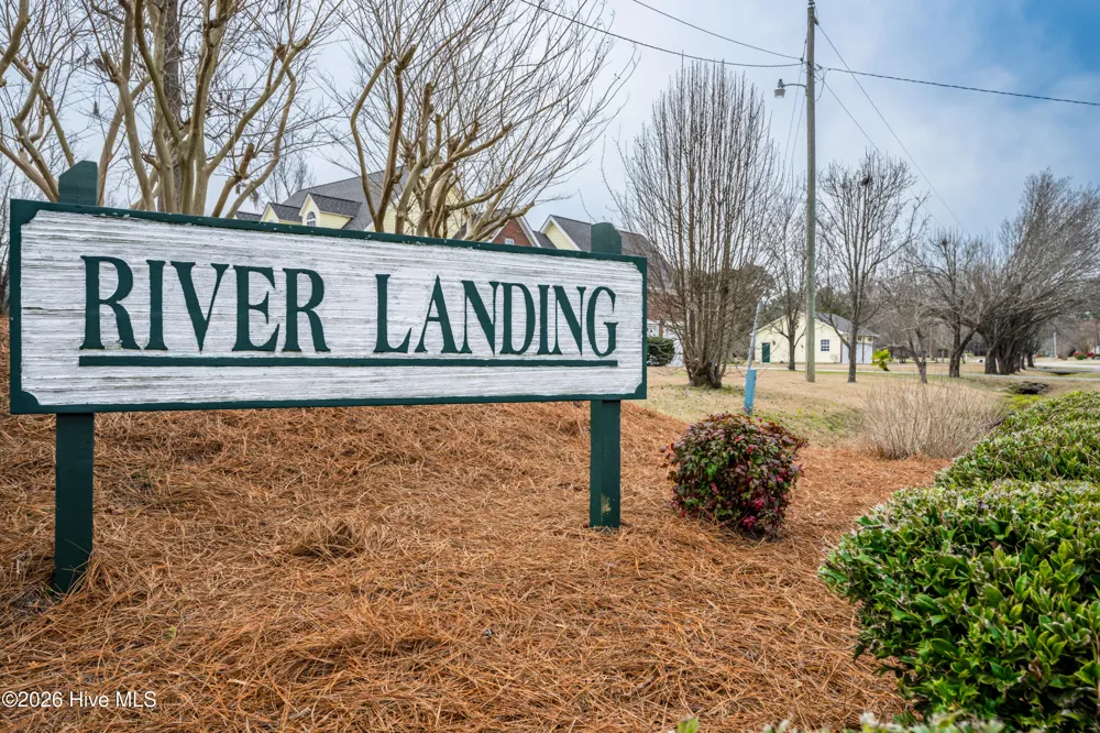 121 E Pointe Road Rocky Point, NC 28457