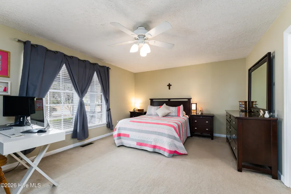 121 E Pointe Road Rocky Point, NC 28457