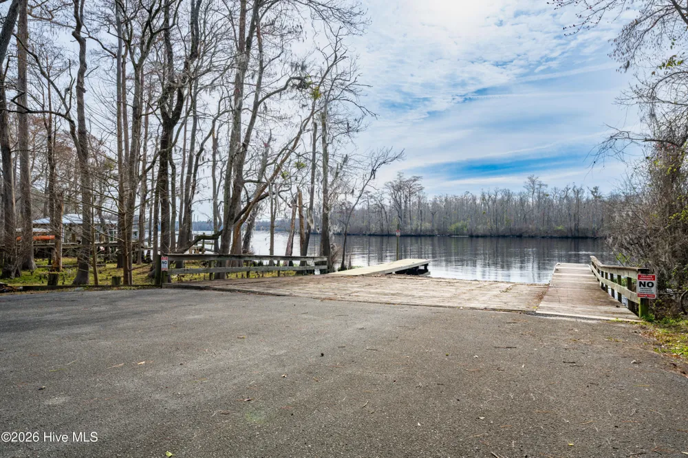 121 E Pointe Road Rocky Point, NC 28457