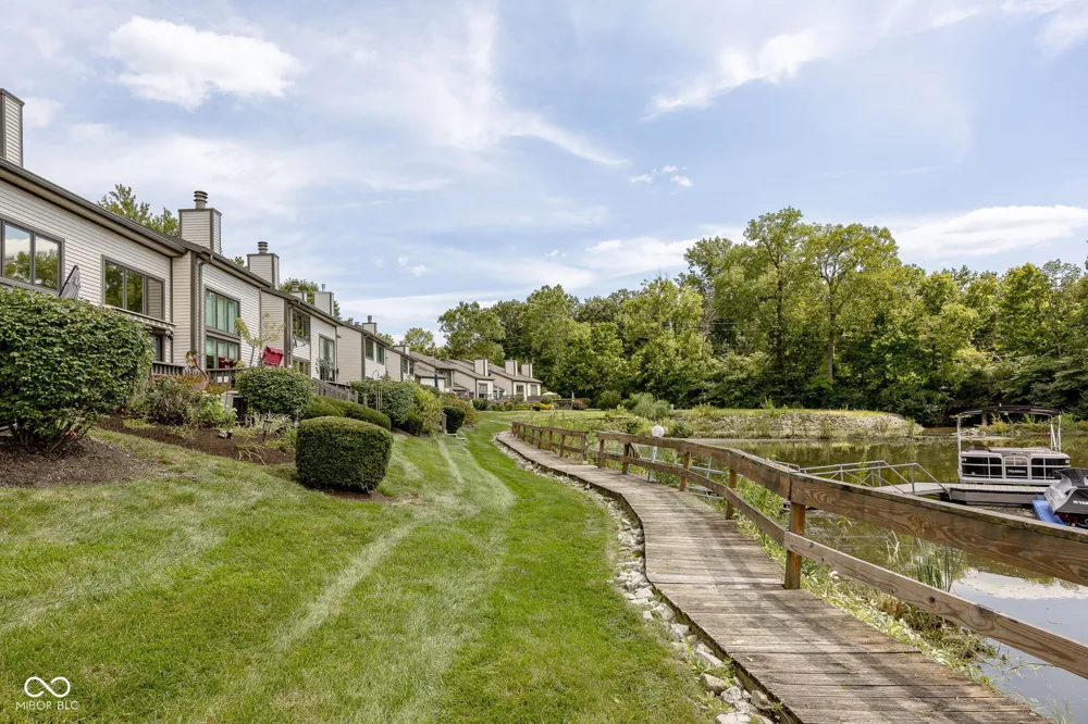 8094 Shorewalk Drive Indianapolis, IN 46236