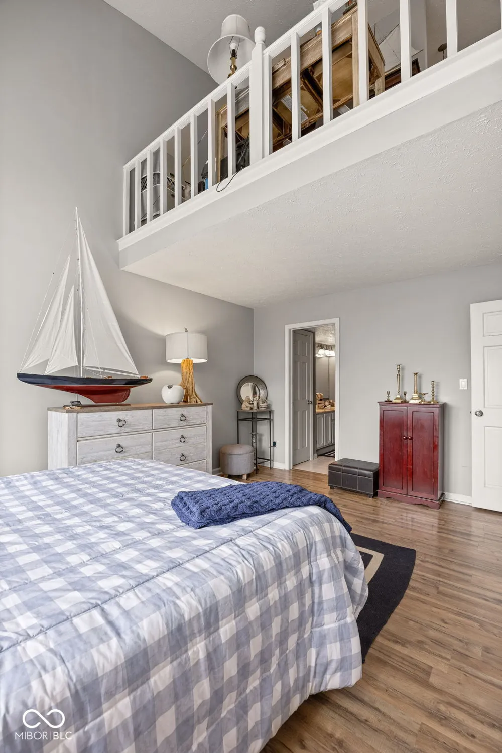 8094 Shorewalk Drive Indianapolis, IN 46236