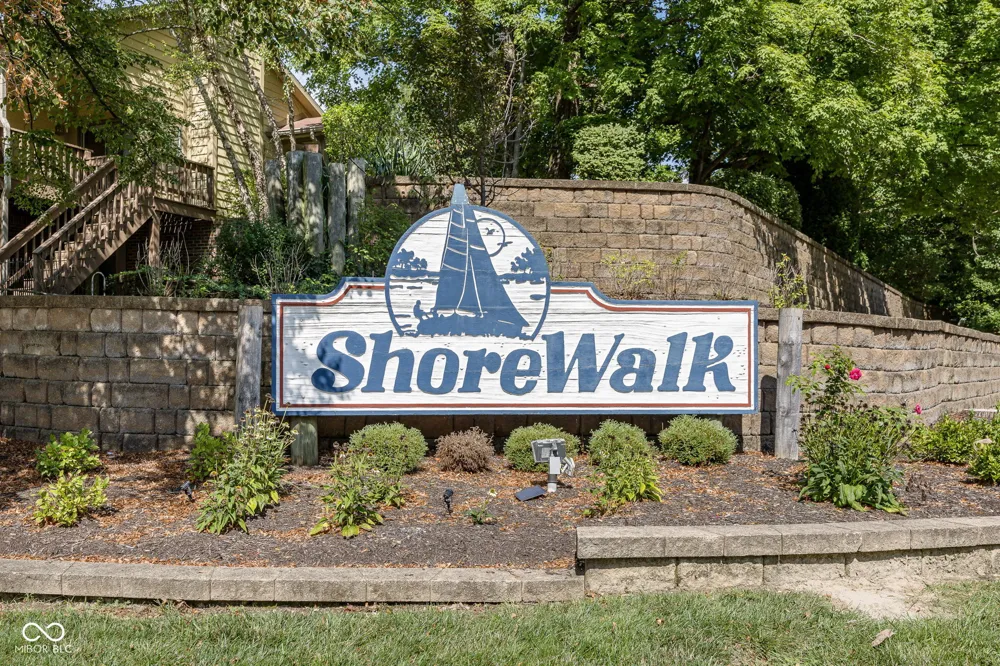 8094 Shorewalk Drive Indianapolis, IN 46236