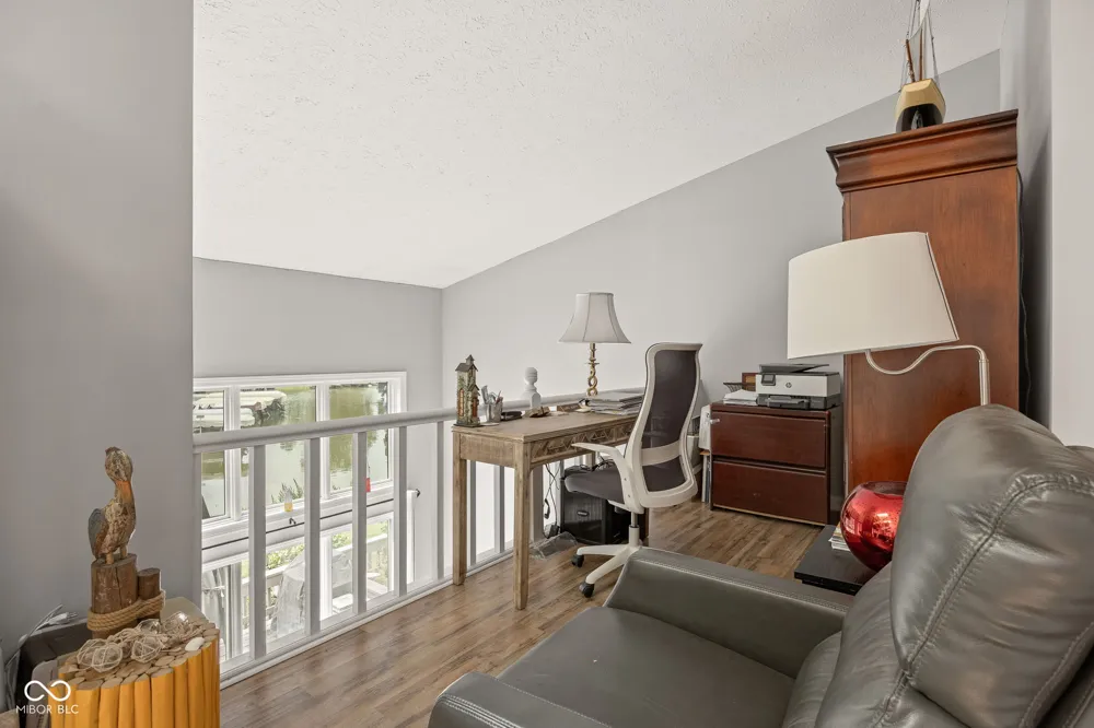 8094 Shorewalk Drive Indianapolis, IN 46236