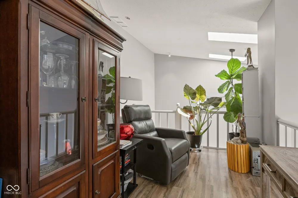 8094 Shorewalk Drive Indianapolis, IN 46236