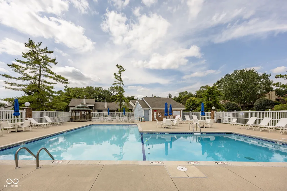 8094 Shorewalk Drive Indianapolis, IN 46236