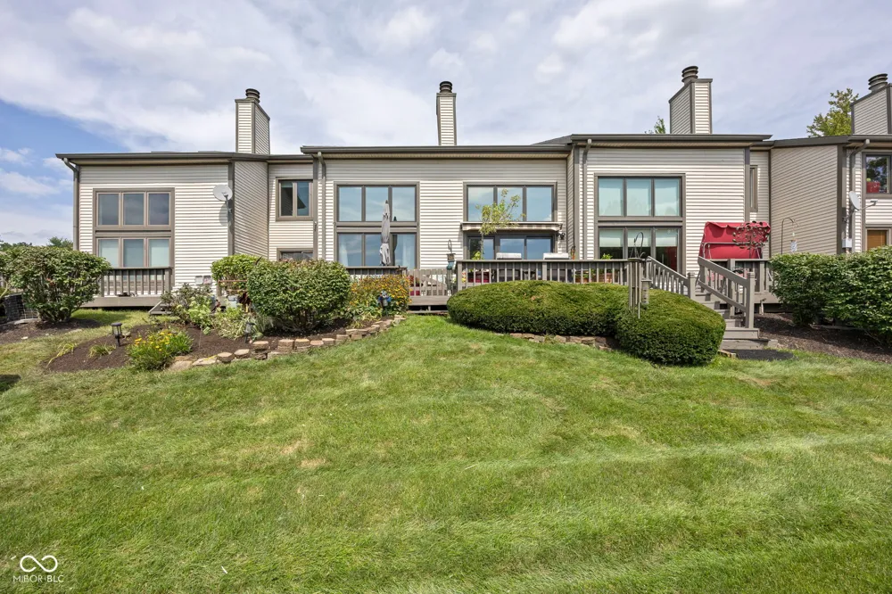 8094 Shorewalk Drive Indianapolis, IN 46236