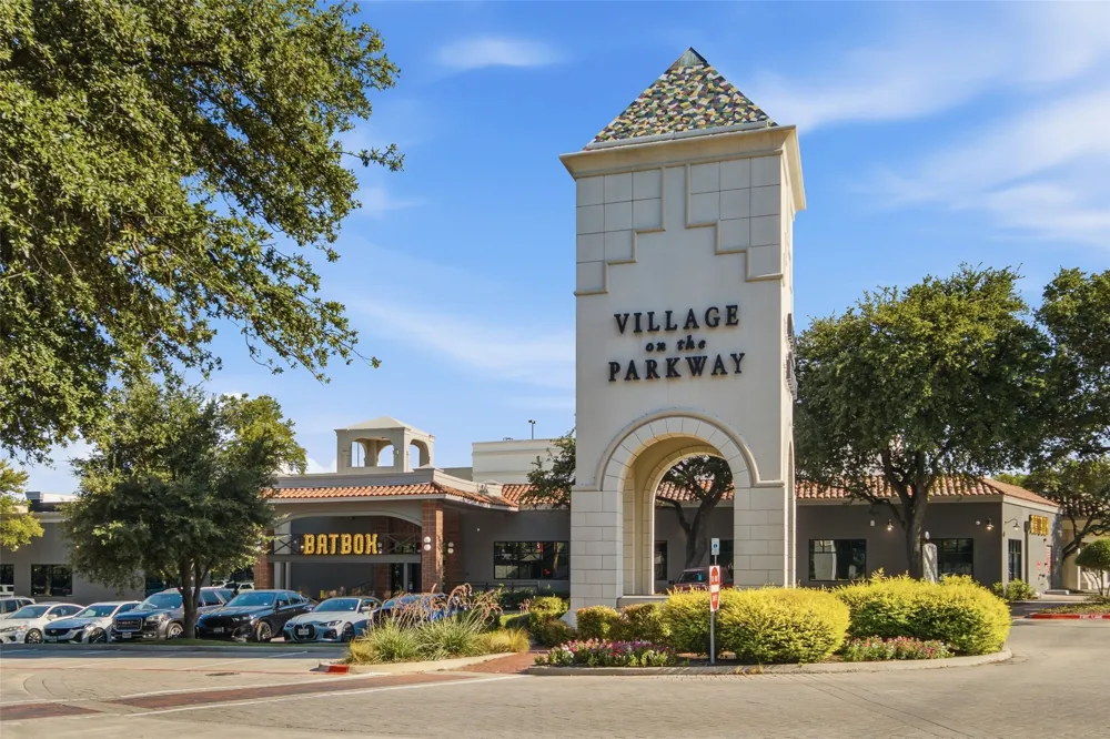 4040 Rive Lane Addison, TX 75001