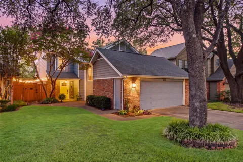 4040 Rive Lane