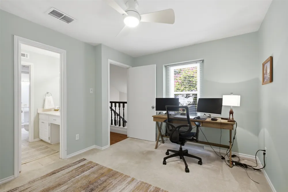 4040 Rive Lane Addison, TX 75001
