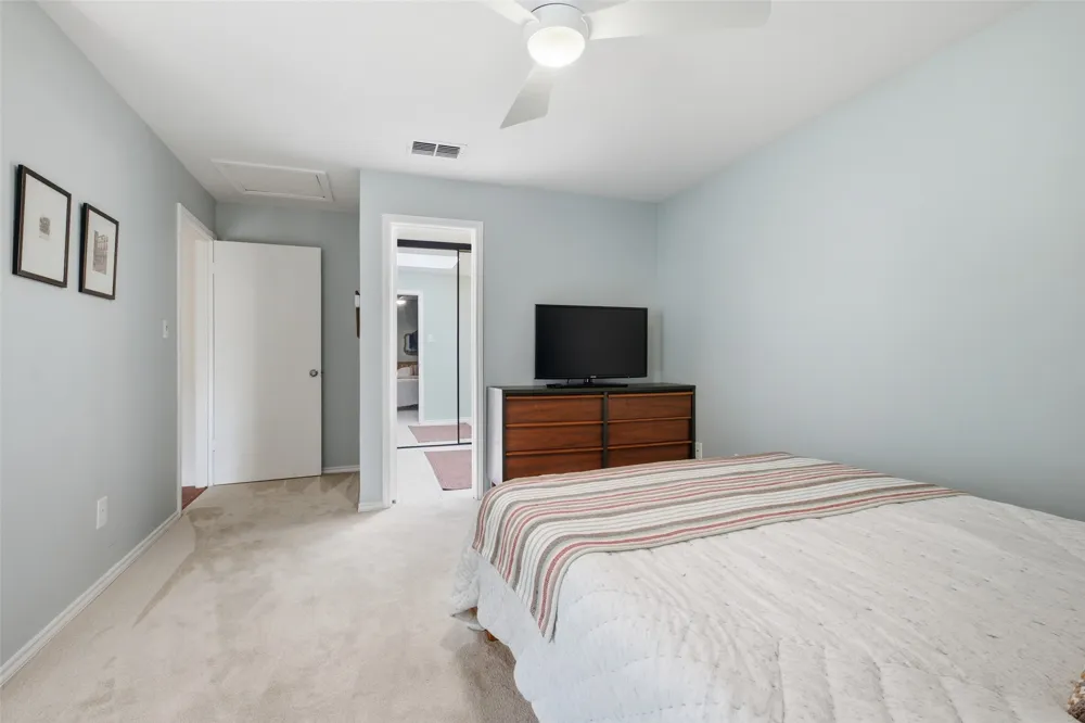 4040 Rive Lane Addison, TX 75001