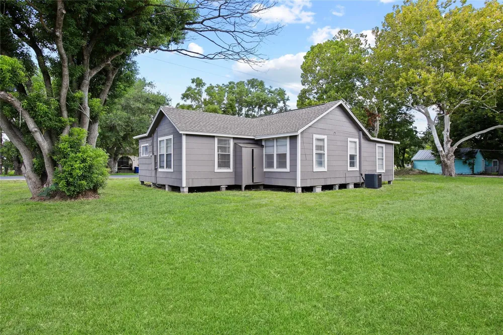 102 22nd Street Texas City, TX 77590